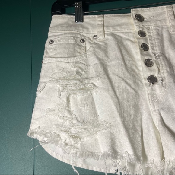 American Eagle White Distressed Women Shorts size 8 NWT - Picture 5 of 12